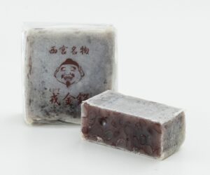 8月のとおかしは、 谷矢製餡の「えびす金鍔」